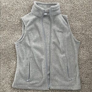 Columbia Light Gray Fleece Vest